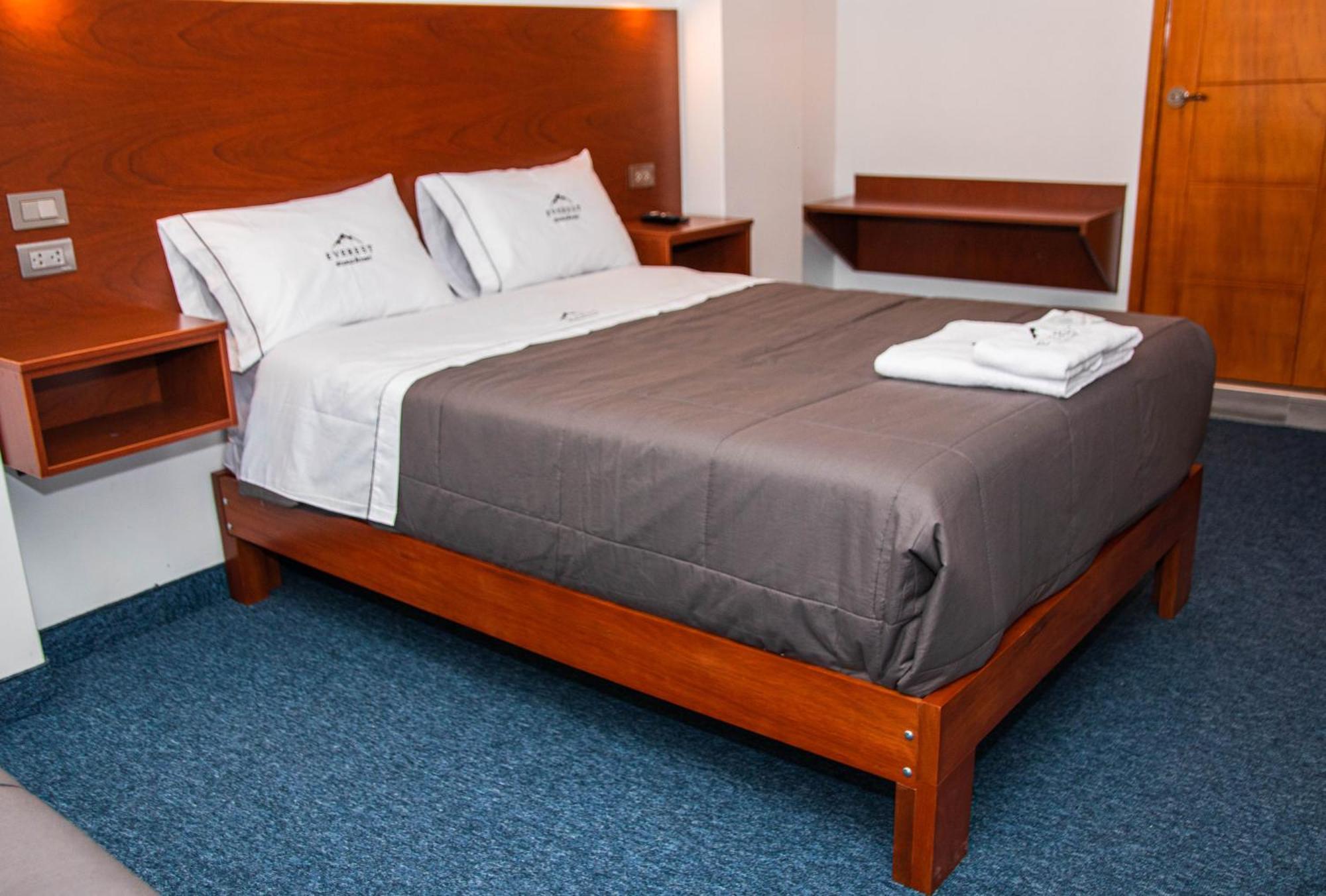 Hotel Turistico Everest Huaraz  Bagian luar foto